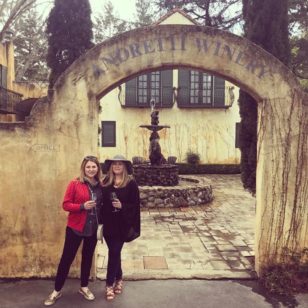 Meet your Poshers, Kim & Katie